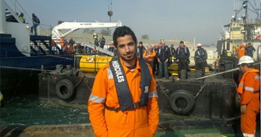 صحافة المواطن..أحد المشاركين فى حفر قناة السويس ينشر صورا له أثناء الحفر