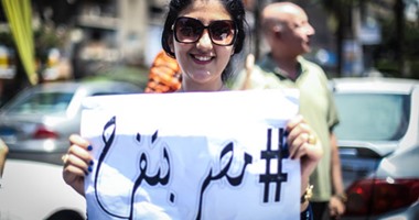 بالصور..  "بالأفراح" يا "قناتنا" يا حلوة.. شعار شوارع المصريين