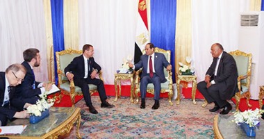 ميدفيديف والسيسى يؤكدان أهمية تقوية العلاقات المصرية الروسية