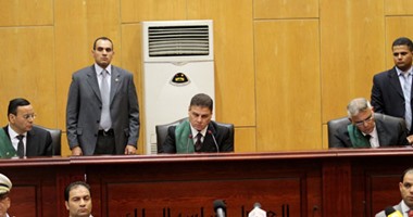 رفع جلسة محاكمة "مرسى" و10 آخرين بقضية "التخابر مع قطر" للقرار