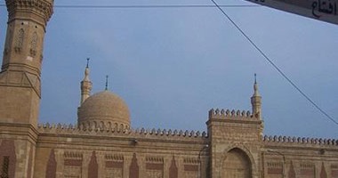 إمام مسجد الدسوقي: الزكاة حق في رقبة المنفق وتحقق التكافل الاجتماعى