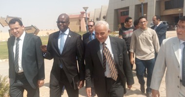 وزير تعليم جنوب السودان يشيد بجهود الأكاديمية المهنية للمعلمين بمصر