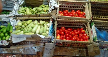 انخفاض أسعار الطماطم بسوق العبور لليوم الثالث.. وتسجل 5 جنيهات للكيلو