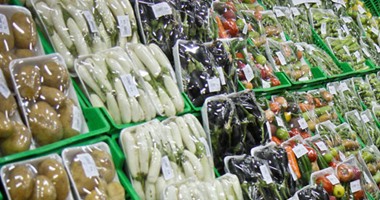 محافظ الجيزة: افتتاح 15 منفذا جديدا لبيع خضروات وفاكهة بأسعار مخفضة