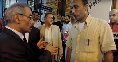بالفيديو.. مدير أمن الإسكندرية يتجول فى شوارع وسط المدينة 