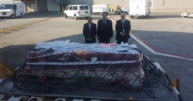 ننشر صور جثمان الدكتور أحمد زويل فى مطار جون كينيدى