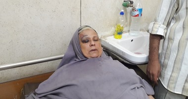 سيدة تضرب عن الطعام بمستشفى للاستيلاء على منزلها بكفر الشيخ
