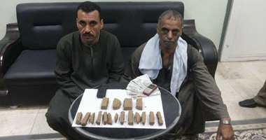 ضبط سائق ومندوب مبيعات بحوزتهما 750 جرام حشيش فى كمين بمشتول السوق