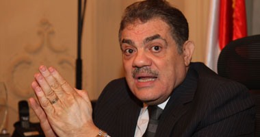 رئيس اتحاد الكرة الطائرة ينضم لعضوية حزب الوفد