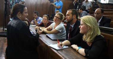 أوروبيون ونشطاء يصلون معهد الأمناء للتضامن مع متهمى أحداث الشورى