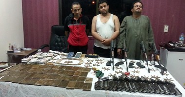 أمن البحيرة يداهم جزيرة أبو الخاوى أكبر بؤرة إجرامية ويضبط أسلحة ومخدرات