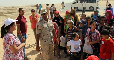 أطفال "مؤسسة قوس  قزح" تزور  موقع حفر  قناة السويس الجديدة