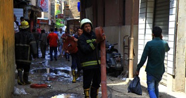 السيطرة على حريق نشب فى أكشاك بمنطقة الساعة بالإسكندرية