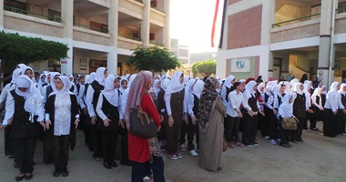 بالصور.. انتظام الطلاب بمدارس كفر الشيخ فى أول يوم دراسى