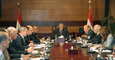 بدء اجتماع لجنة تطوير جراج التحرير برئاسة "محلب"