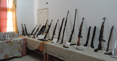 ضبط 62 بندقية آلية و120 متهما هاربين من تنفيذ أحكام فى حملة أمنية بالبحيرة
