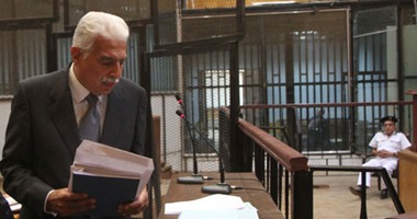 محامى أحمد نظيف: 18 إبريل أولى جلسات إعادة محاكمة موكلى بقضية الكسب