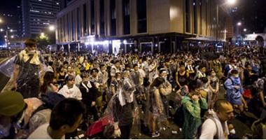 بالصور.. قادة احتجاجات هونج كونج يحددون مهلة نهائية لتلبية مطالبهم