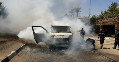 بالفيديو.. "الإخوان" يشعلون النار فى سيارة شرطة ويعتدون على مجند بشارع الهرم