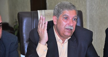 وزير الرى يتفقد مشروع سحارة سرابيوم أسفل قناة السويس اليوم