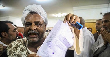 منسقو قائمة "صوت الصعيد" يعتصمون بمحكمة جنوب الجيزة لعدم قبول أوراقهم