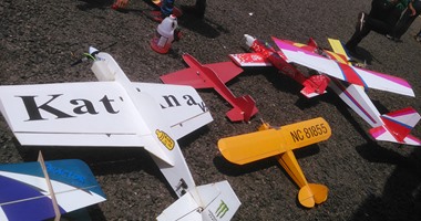 بدء فعاليات مهرجان الثقافة الجوية بالغردقة بمشاركة 82طائرة ريموت كنترول 
