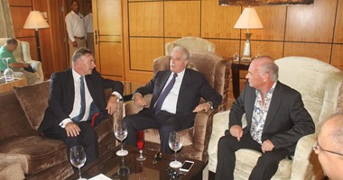 بالصور.. محافظ جنوب سيناء يستقبل السفير البلجيكى أثناء زيارته لشرم الشيخ