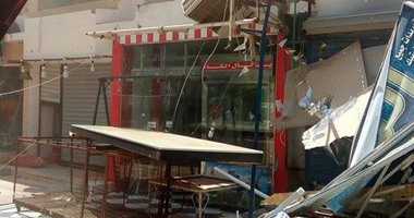 حكمدار الشرقية يزيل مصنع كرتون مخالف لفتح الطريق الدائرى الإقليمى الجديد