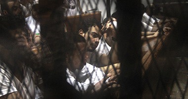 بالأسماء.. "الجنايات" تخلى سبيل 22 إخوانيًا متهمين فى 8 قضايا إرهاب
