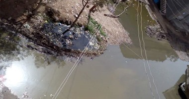 مياه الصرف الصحى تحاصر قرية "قراقص" بالبحيرة