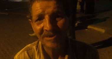 بالفيديو .. "بائع مناديل" للشعب المصرى:"بشكى حالى لربنا ومش عايز حاجة من حد"