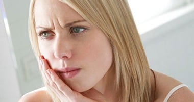ما هى حساسية الأسنان وكيف تعرف أنك مصاب بها