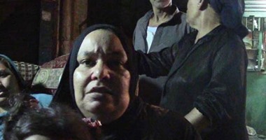 بالفيديو.. مواطنة مهددة بهدم مسكنها تطالب المسئولين بشقة