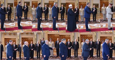صورة أعضاء حكومة شريف إسماعيل أثناء أداء اليمين الدستورية أمام الرئيس