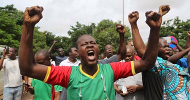 بالصور.. بوركينا فاسو تشهد اضطرابات لليوم الرابع منذ الإطاحة بالرئيس