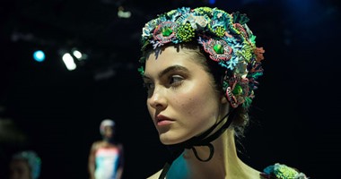 مجموعة الربيع والصيف للمصممة "صوفيا ويبستر" من أسبوع الموضة بلندن