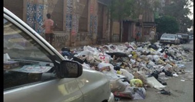 صحافة المواطن.. قارئ يرصد انتشار القمامة بشارع أحمد عصمت فى عين شمس
