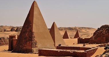 بعثة بريطانية تعثر على أهرامات جديدة فى السودان