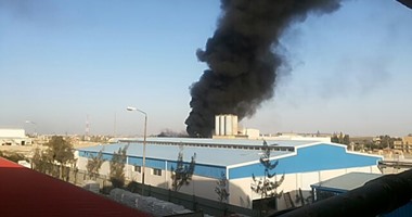 حريق هائل بمصنع للبويات فى برج العرب وإصابة عامل وصاحب المصنع