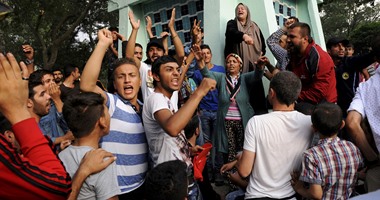بالصور.. مظاهرات للمهاجرين فى تركيا للمطالبة بالسماح لهم بالرحيل لليونان