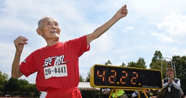 بالصور.. معمر يابانى يدخل موسوعة جينيس للألعاب الرياضية عن عمر 105 سنوات