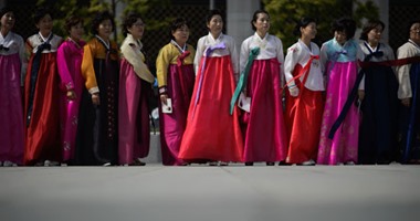 شجع زيك الوطنى.. الكوريون يعيدون ارتداء ملابس "الهانبوك" فى مهرجان سول