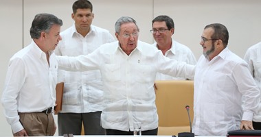 حكومة كولومبيا والمتمردون يقتربون من التوصل لاتفاق سلام
