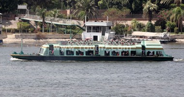 محافظ القاهرة يطالب رئيس النقل العام بتشديد الرقابة على الأتوبيس النهرى