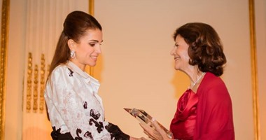 بالفيديو والصور.. الملكة رانيا تتسلم جائزة من السويد لدعمها حقوق الأطفال بالأردن وحول العالم