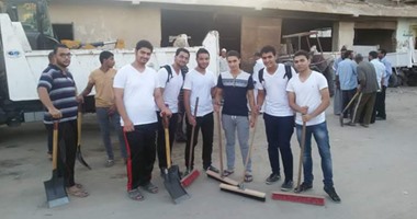 صحافة المواطن.. حملة لشباب "حوش عيسى" بالبحيرة لتنظيف المدينة