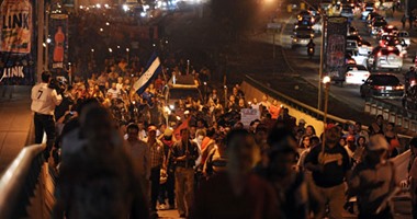 بالصور.. مظاهرات بمحيط القصر الرئاسى فى هندوراس للمطالبة باستقالة الحكومة