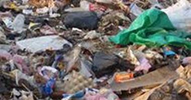صحافة المواطن.. استغاثة من انتشار القمامة بقرية ميت فارس بالدقهلية