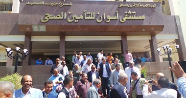 وزير الصحة بأسوان: "الحكومة بتجرى لتوفير الخدمة الطبية للمصريين"