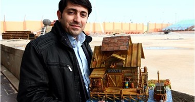 فنان عراقى يستوحى تفاصيل المدن من الروايات ويجسدها فى مجسمات فنية مصغرة